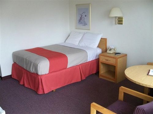 Capitol Inn & Suites Pierre Kültér fotó